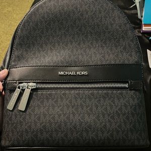 Micheal Kors kenly backpack